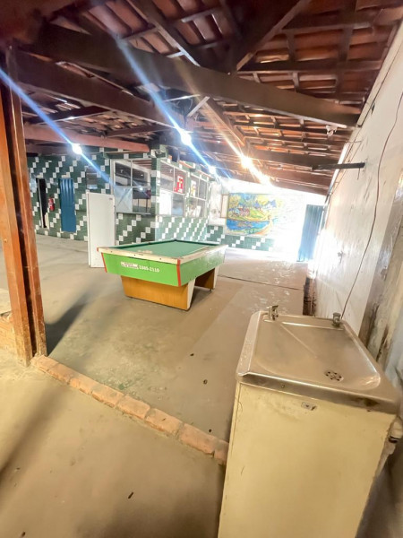 Comercial para alugar Santa Maria com 660m² e 1 quarto por R$ 2.500 - 934244959-fotos-quadra-26072023-25.jpeg