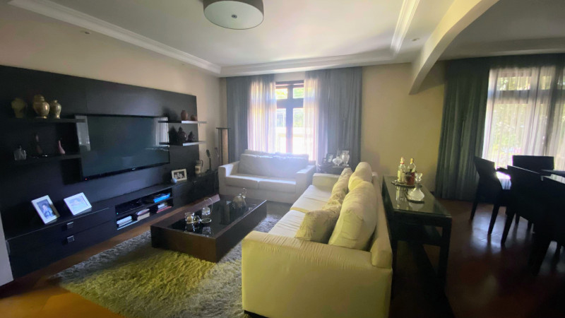 Casa à venda Pilarzinho com 265m² e 3 quartos por R$ 1.320.000 - 345547771-img-1986.jpg