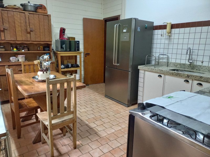 Sítio à venda Centro com 115000m² e 16 quartos por R$ 2.900.000 - 14-cozinha.jpg