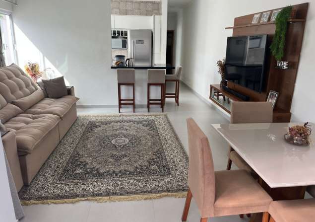 imóvel com 80m²