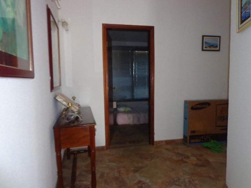 Casa à venda Centro com 382m² e 3 quartos por R$ 1.100 - 936368457-38b9ccc8-0930-43e2-8b5a-0cce666415bc.jpeg