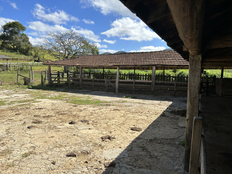 Fazenda à venda Centro com 1940000m² e 3 quartos por R$ 7.900.000 - 276425040-img-5890.JPG
