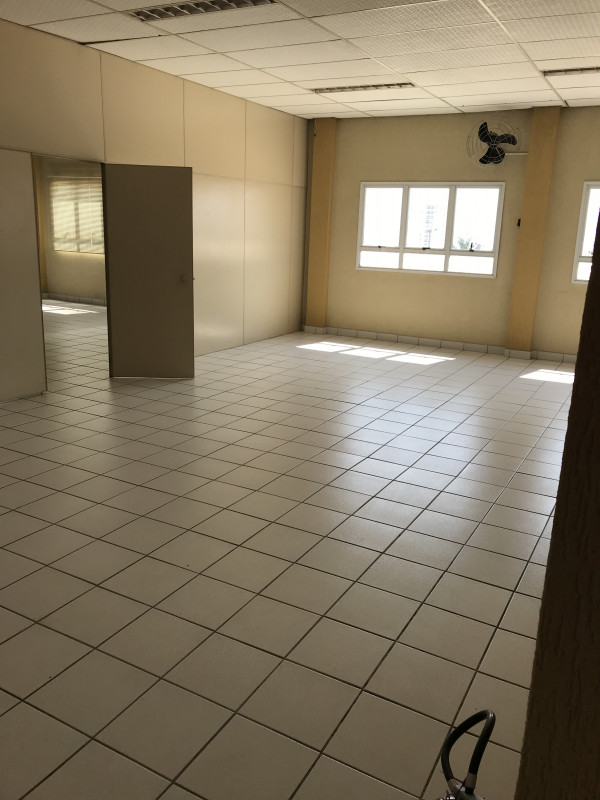Comercial à venda Jardim das Flores com 636m² e 1 quarto por R$ 2.800.000 - 156951170-img-5699.jpeg
