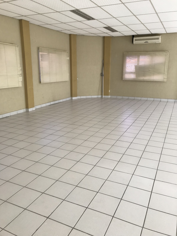 Comercial à venda Jardim das Flores com 636m² e 1 quarto por R$ 2.800.000 - 53812447-img-5702.jpeg