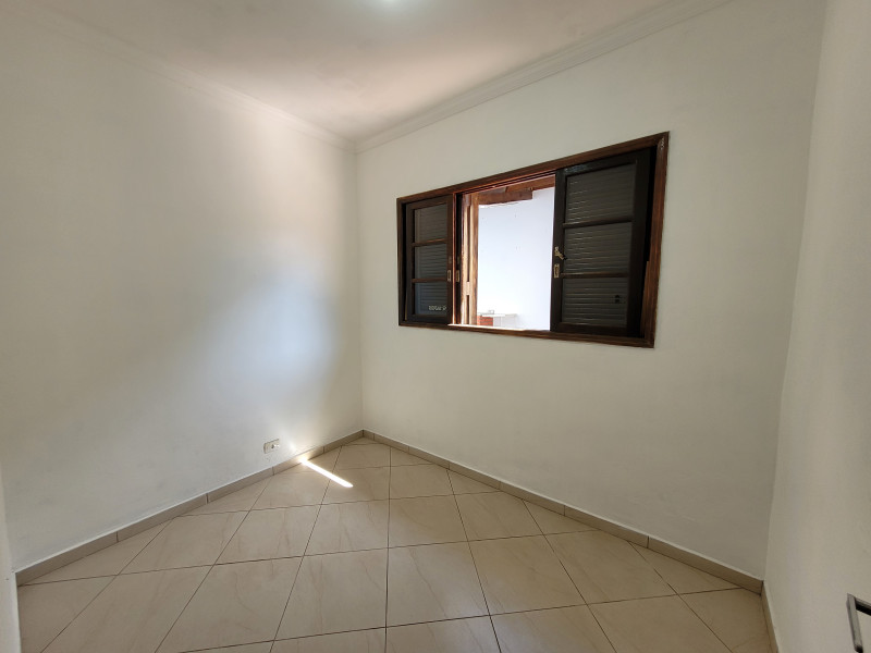 Casa à venda Suíssa com 213m² e 3 quartos por R$ 600.000 - 1156081682-quarto-2.jpg