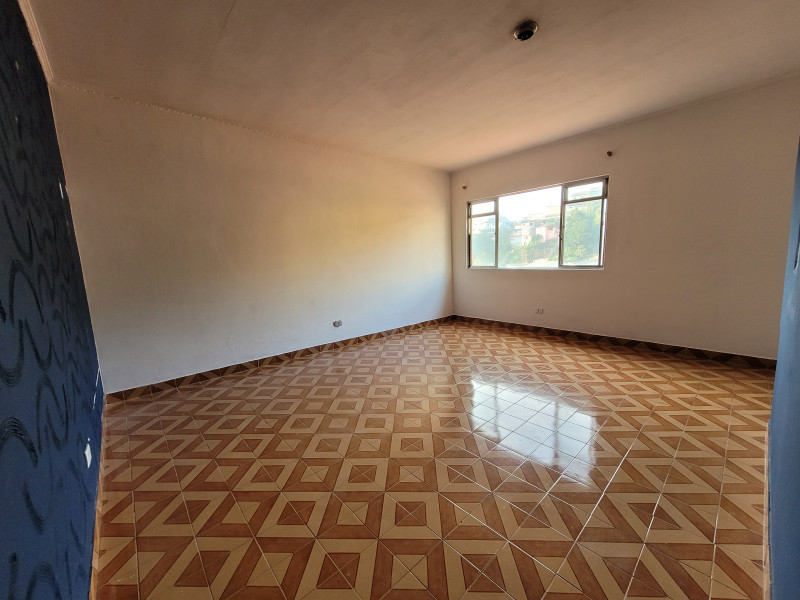 Casa à venda Suíssa com 213m² e 3 quartos por R$ 600.000 - 1340364600-sala-intima.jpg
