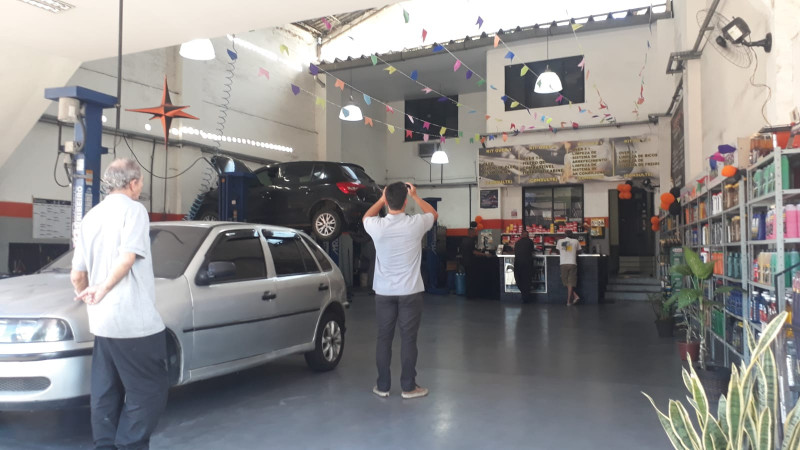 Comercial à venda Tauá com 600m² e 1 quarto por R$ 1.600.000 - 2118826475-loja-interna.jpg