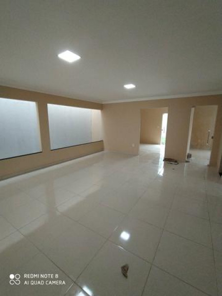 Casa à venda Titanlândia com 205m² e 3 quartos por R$ 290.000 - 578822607-img-20211022-wa0075.jpg