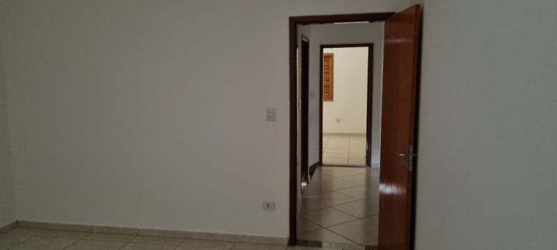 Casa à venda Vila Itapegica com 133m² e 2 quartos por R$ 750.000 - 2015720125-imagem-do-whatsapp-de-2023-08-03-as-10.jpg