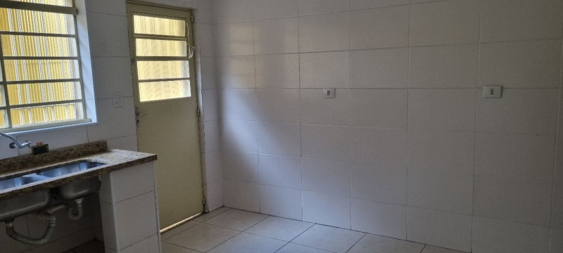 Casa à venda Vila Itapegica com 133m² e 2 quartos por R$ 750.000 - 70142362-imagem-do-whatsapp-de-2023-08-03-as-10.jpg