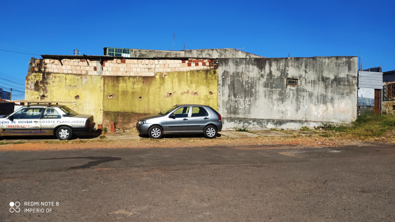 Casa à venda Centro com 200m² e 2 quartos por R$ 250.000 - 43941255-img-20230621-091313.jpg