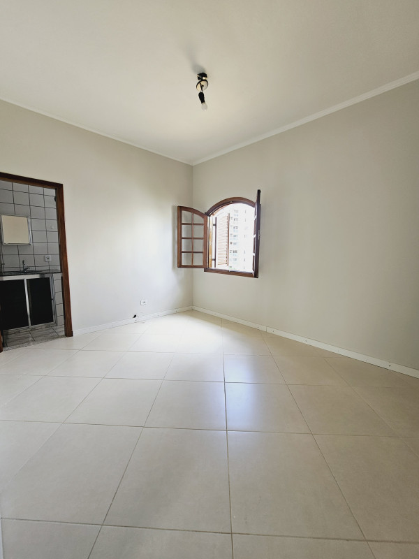 Casa à venda Jardim Nova Europa com 220m² e 4 quartos por R$ 730.000 - 117102775-suite-2.jpg