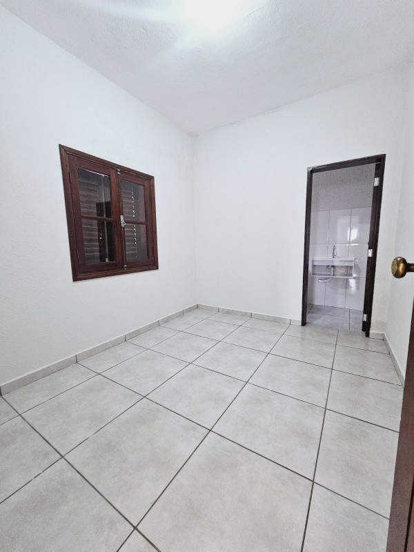 Casa à venda Jardim Nova Europa com 220m² e 4 quartos por R$ 730.000 - 293404053-suite-inferior.jpg