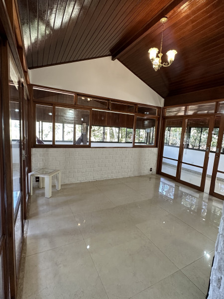 Casa à venda Parque do Ingá com 1700m² e 3 quartos por R$ 995.000 - 1528094391-img-3394.jpg