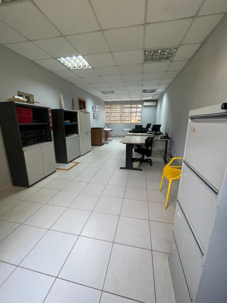 Comercial à venda Zona Industrial (Guará) com 300m² e 1 quarto por R$ 970.000 - 1426708492-whatsapp-image-2023-04-02-at-09.jpeg