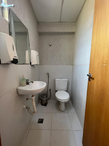 Comercial à venda Zona Industrial (Guará) com 300m² e 1 quarto por R$ 970.000 - 934294324-whatsapp-image-2023-04-02-at-09.jpeg