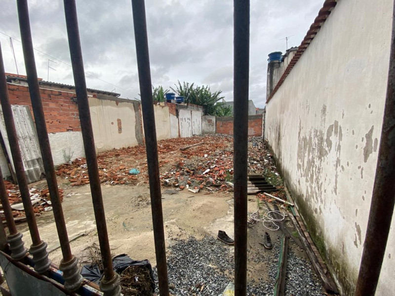 Terreno à venda Vila Silva Teles com 200m² e 1 quarto por R$ 180.000 - 1741395868-bd3a8293-4e95-4029-9bda-42a5b089e976.jpeg