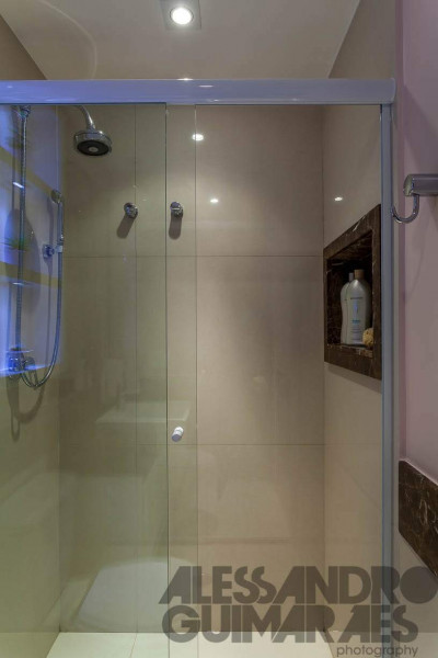 Apartamento para alugar Várzea de Baixo com 79m² e 1 quarto por R$ 5.500 - 648827406-img-1159.JPG