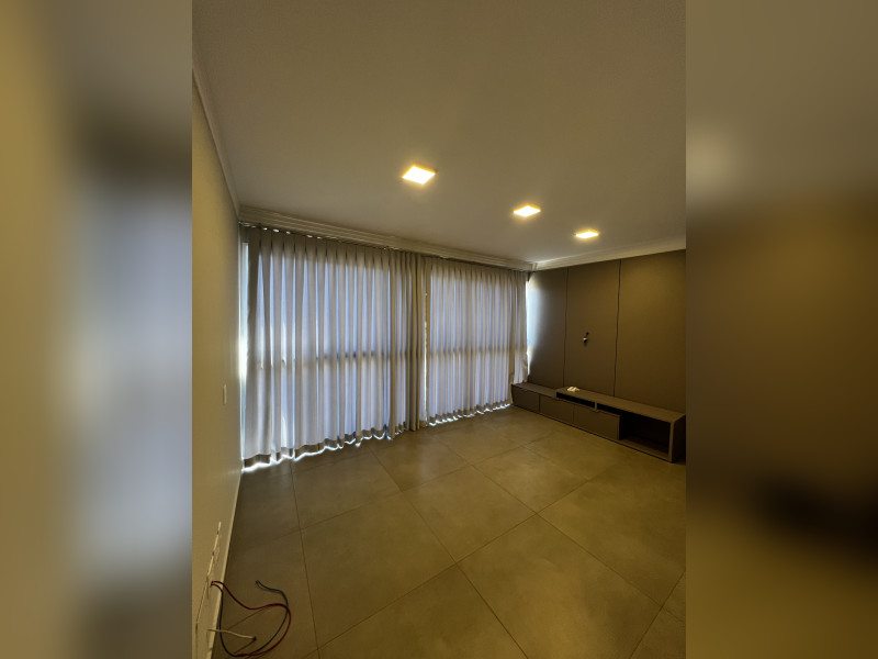 Apartamento para alugar Santa Maria com 86m² e 2 quartos por R$ 2.300 - img-1345.jpeg