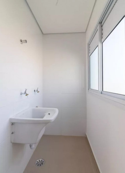 Apartamento à venda Guaiaúna com 45m² e 2 quartos por R$ 260.000 - 194297197-img-20230220-wa0014.jpg