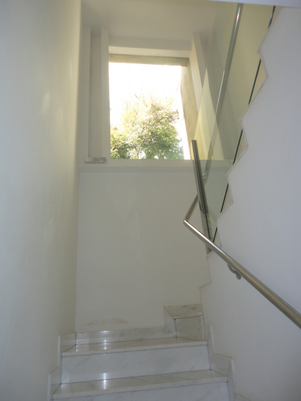 Comercial para alugar Mangabeiras com 158m² e 1 quarto por R$ 6.000 - 1161584298-escada-acesso-3piso.JPG