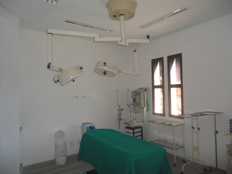 Comercial para alugar Mangabeiras com 158m² e 1 quarto por R$ 6.000 - 1338787602-sala-de-cirurgia2.JPG