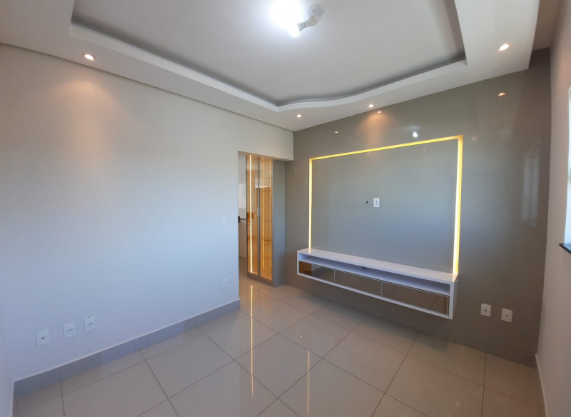 Apartamento à venda Parque Universitario com 80m² e 2 quartos por R$ 360.000 - 1231559611-whatsapp-image-2023-05-13-at-14.jpeg