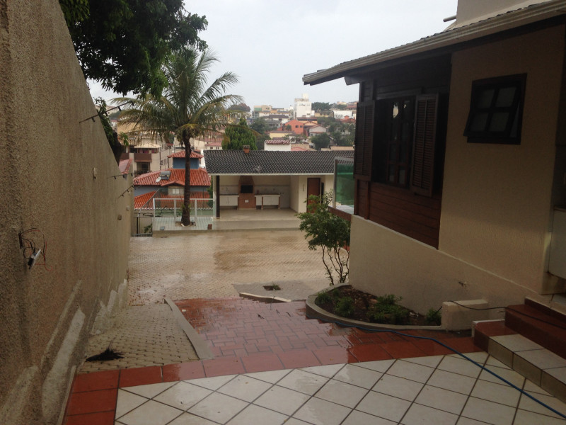 Casa à venda Jardim Riacho das Pedras com 181m² e 3 quartos por R$ 1.590.000 - 1907375938-dccb2f0c-67ab-4f03-8ab2-ddb2820a9a86.jpeg