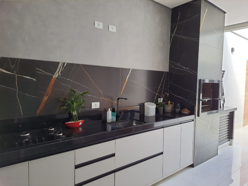 Casa de condomínio à venda Lot. Terras de Sao Pedro e Sao Paulo com 120m² e 3 quartos por R$ 879.000 - 1239162495-23.jpeg