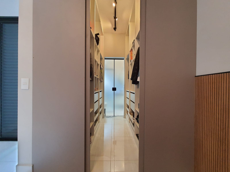 Casa de condomínio à venda Lot. Terras de Sao Pedro e Sao Paulo com 120m² e 3 quartos por R$ 879.000 - 1324981759-32.jpeg