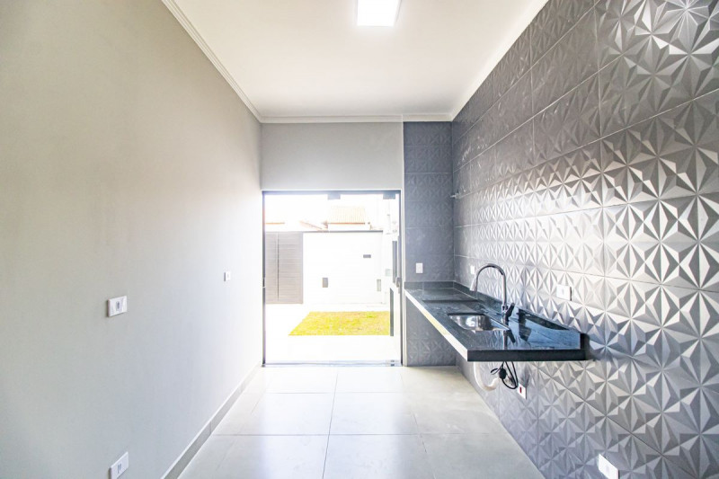 Casa à venda Balneario São João Batista II com 70m² e 2 quartos por R$ 380.000 - 2035448085-whatsapp-image-2023-07-31-at-14.jpeg