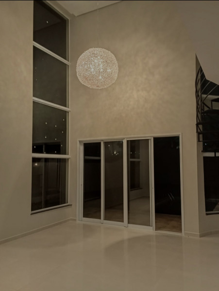 Casa de condomínio à venda Centro com 300m² e 3 quartos por R$ 2.750.000 - 1233953280-img-20230811-113208.jpg