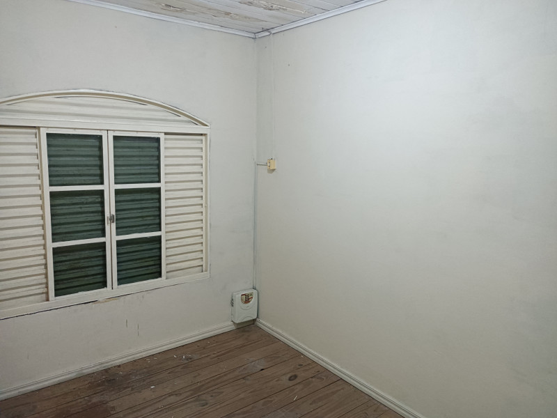 Casa à venda Vila Paranaguá com 60m² e 4 quartos por R$ 280.000 - 1015036003-img20230725173202.jpg