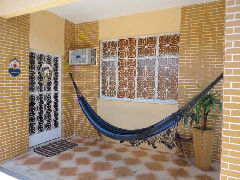 Casa à venda Cosmos com 140m² e 4 quartos por R$ 320.000 - 1780636442-varanda-da-frente.JPG