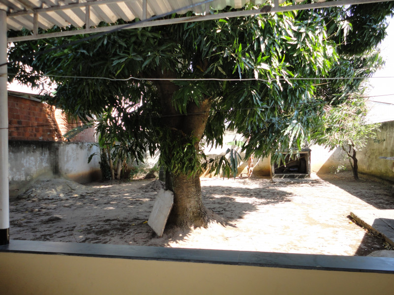 Casa à venda Cosmos com 140m² e 4 quartos por R$ 320.000 - 2038071908-quintal.JPG