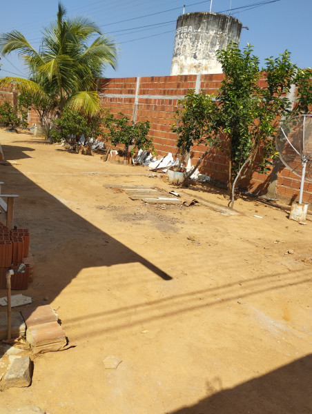 Casa à venda Centro com 250m² e 3 quartos por R$ 134.000 - 1735605650-img-20230831-093522.jpg