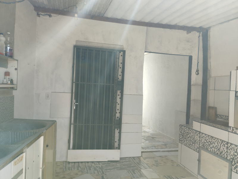 Casa à venda Centro com 250m² e 3 quartos por R$ 134.000 - 1811024797-img-20230831-094133.jpg