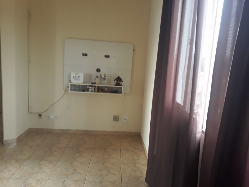 Apartamento à venda Vila São Roque com 53m² e 2 quartos por R$ 250.000 - 1926115693-sala-tv.jpg