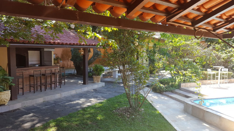 Casa à venda Itacuruça com 700m² e 9 quartos por R$ 3.000.000 - 1808205375-churrasqeira-da-varanda.jpg