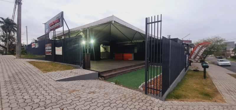 Comercial para alugar Novo Mundo com 148m² e 1 quarto por R$ 5.990 - 553518533-entrada-principal-3.jpg