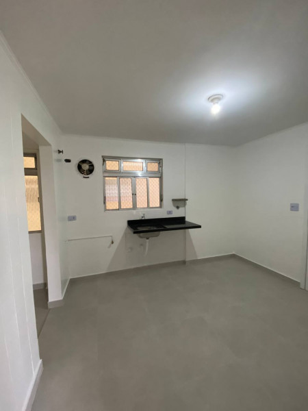 Apartamento à venda Vila Romana com 83m² e 2 quartos por R$ 580.000 - 2040297223-cozinha-frente-para-a-pia.jpeg