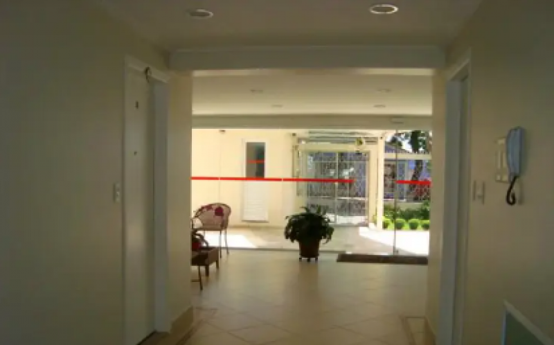 Apartamento à venda Vila Romana com 83m² e 2 quartos por R$ 580.000 - 416613612-olhando-do-elevador-para-frente-do-predio.png