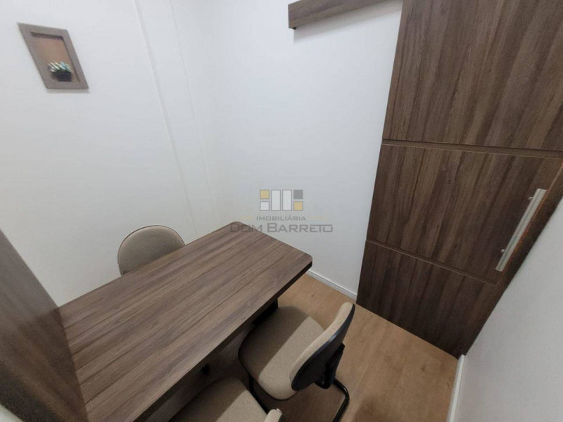 Comercial à venda Centro com 50m² e 1 quarto por R$ 102.000 - 1087098909-img-8700.jpeg