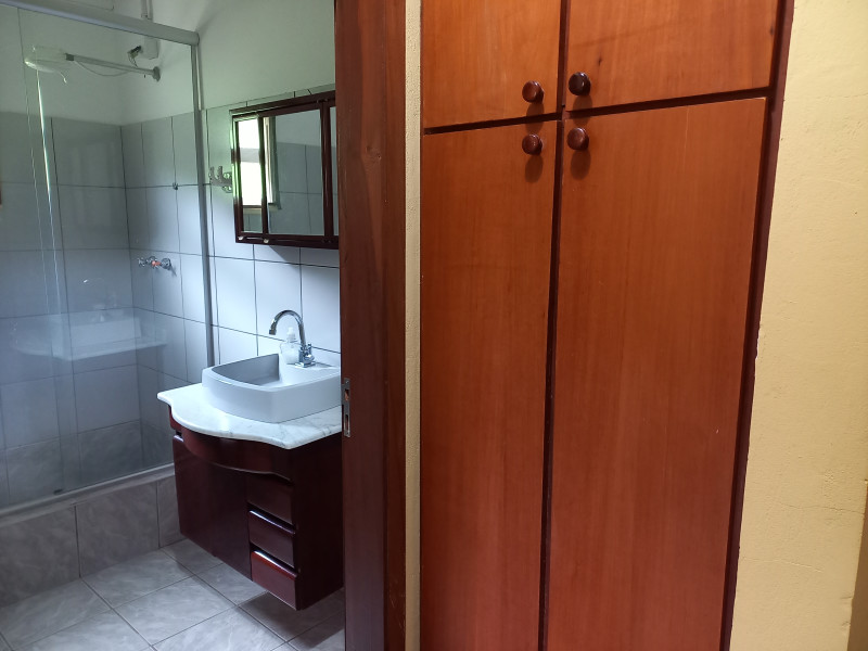 Sítio à venda Centro com 115000m² e 16 quartos por R$ 2.750.000 - 14-banheiro-2.jpg