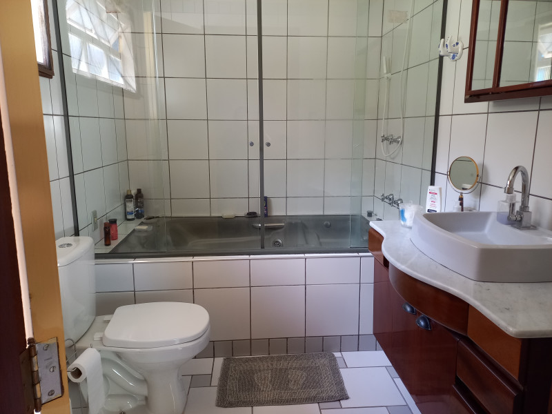 Sítio à venda Centro com 115000m² e 16 quartos por R$ 2.750.000 - 9-banheiro-da-suite.jpg