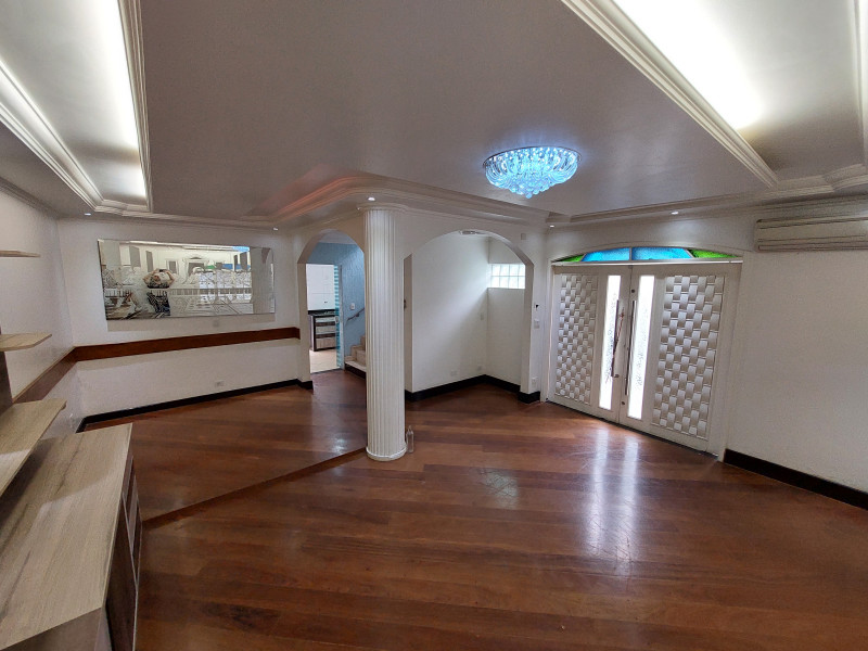 Casa à venda Vila Santa Catarina com 160m² e 5 quartos por R$ 1.000.000 - 1231357612-sala-b.jpg