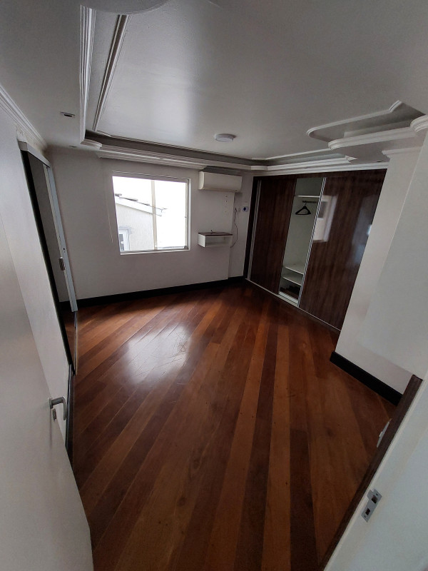 Casa à venda Vila Santa Catarina com 160m² e 5 quartos por R$ 1.000.000 - 975398715-suite-a.jpg