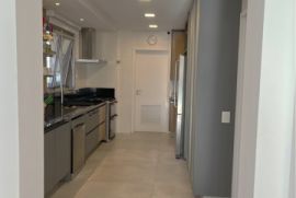 Apartamento à venda Campo Belo com 220m² - 4 dormitórios -  vagas - R$ 4.900.000 - 1065338762-cozinha-1.jpg