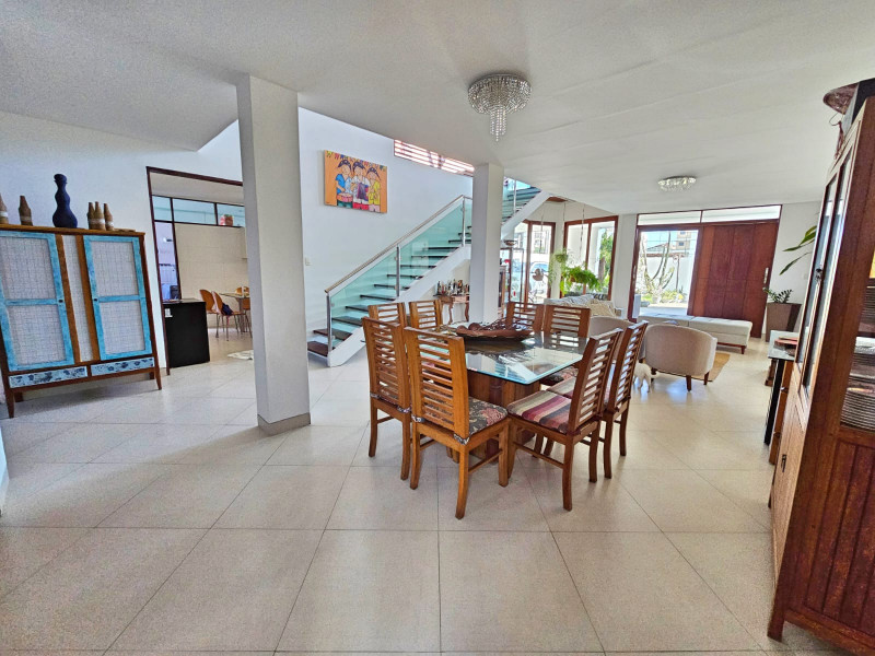 Casa à venda Lot. Bela Vista com 346m² e 5 quartos por R$ 1.380.000 - 1085058770-1000373467.jpg