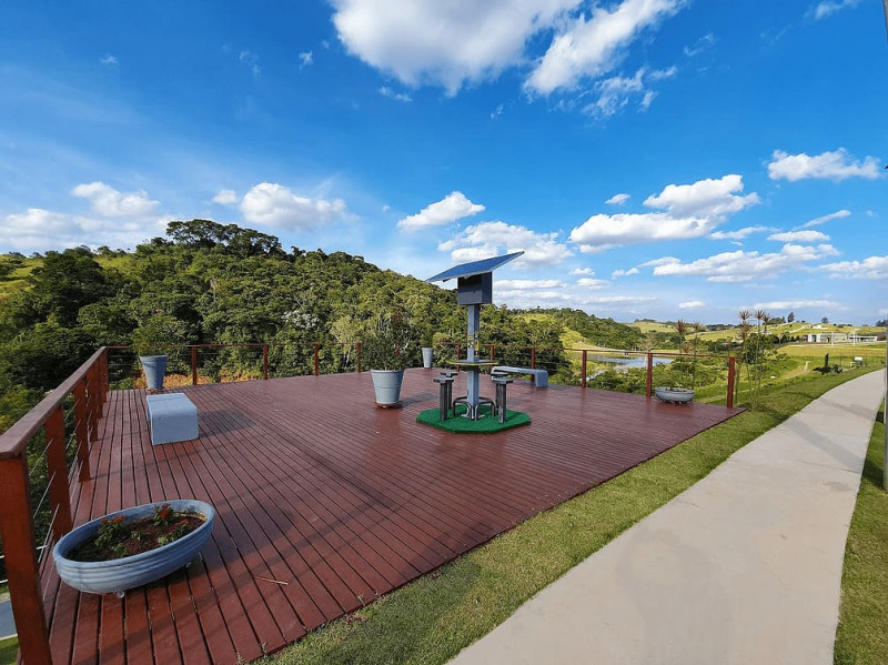Terreno à venda Centro Histórico de São Paulo com 450m² e 1 quarto por R$ 229.000 - 1073655414-piscina-e-floresta-ecologie-residencial-itatiba-praca.jpg